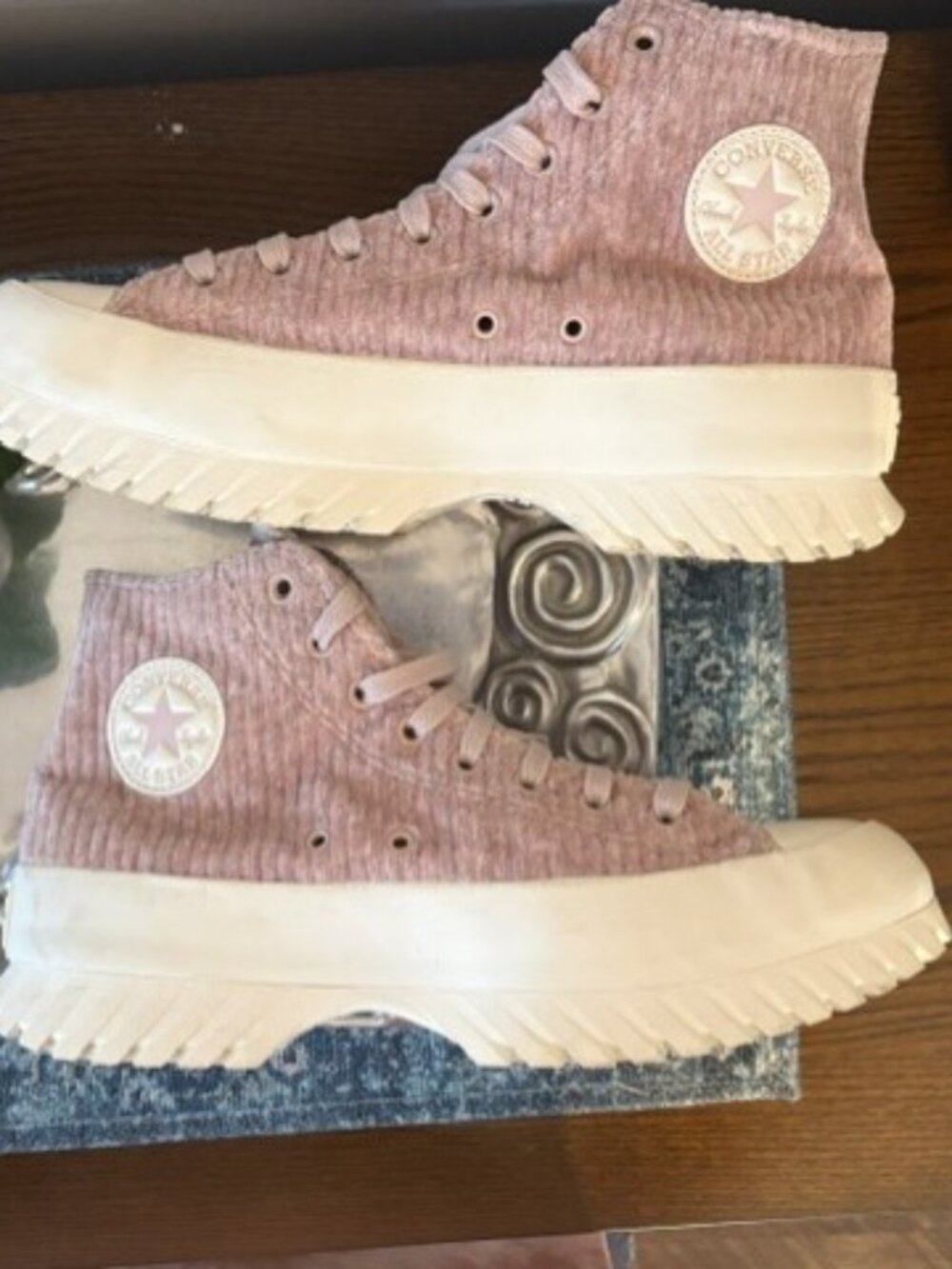 Converse Chuck Taylor All Star Lugged 2.0 Corduroy Platform Sneakers Unisex Size - Picture 3 of 8